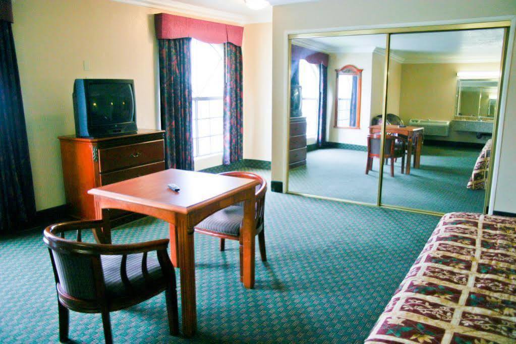 La Mirage Inn Lax Airport West Athens Zewnętrze zdjęcie